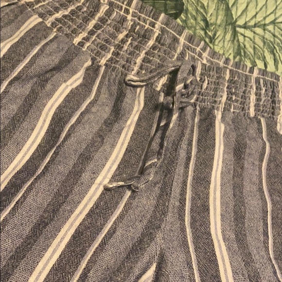 Pants - Picture 2 of 3